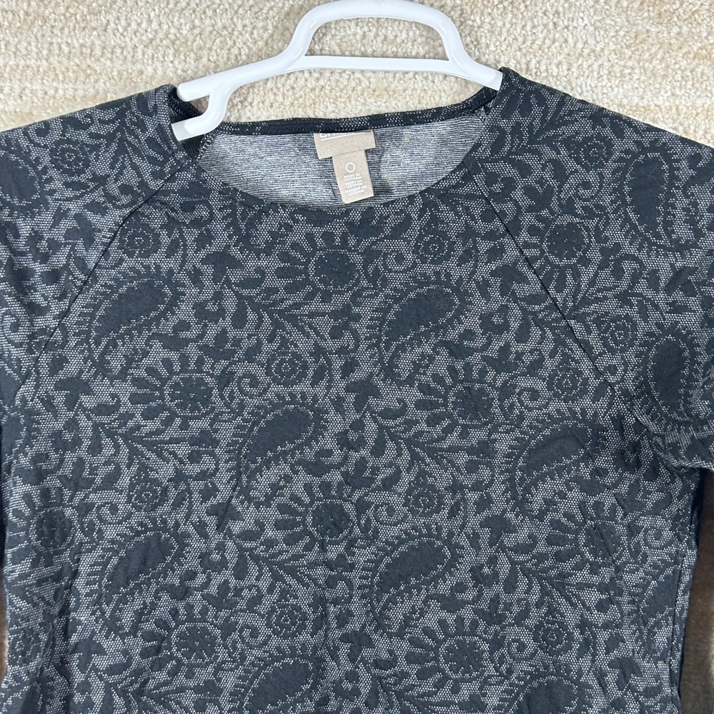 Chico's Women Dark Academia Paisley Jacquard 3/4 Sleeve Side Tie Top Grey Size 0